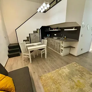  Apartment Palatoni Flat In City Center